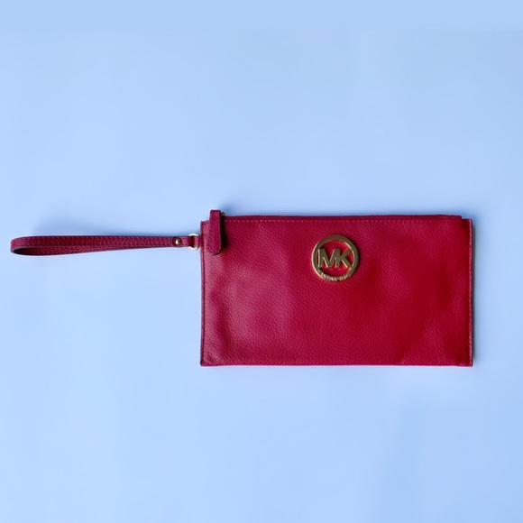NEW - Michael Kors - “Fulton" Large Pebbled W/wristlet - Red Leather Clutch - Picture 5 of 14